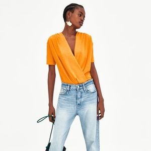 BLACK Zara Short Sleeve v-neck draped top Small